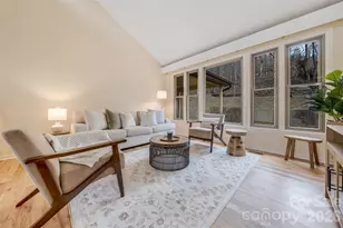 63 Pinecroft Rd, Asheville, NC 28804 - Photo 10