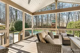 5422 Open Book Ln, Charlotte, NC 28270 - Photo 32