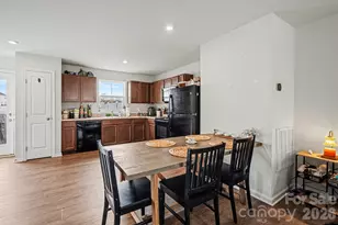 818 Cranbrook Dr, Woodruff, SC 29388 - Photo 6