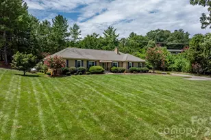 190 Moretz Ct, Hickory, NC 28601 - Photo 2