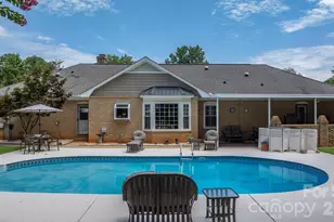 190 Moretz Ct, Hickory, NC 28601 - Photo 8