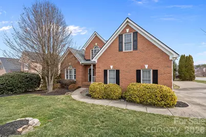 132 Tenth Green Court, Statesville, NC 28677 - Photo 4