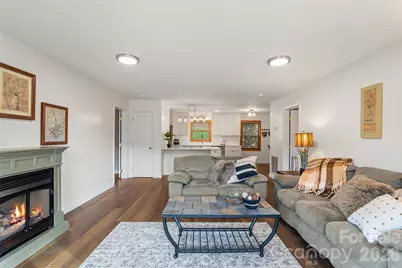 11014 Nc 80 Highway S #2B, Burnsville, NC 28714 - Photo 16