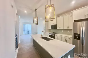 5009 Dutchess Dr, Charlotte, NC 28217 - Photo 1