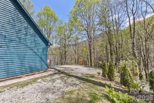53 Benfield Rd, Weaverville, NC 28787 - Photo 8