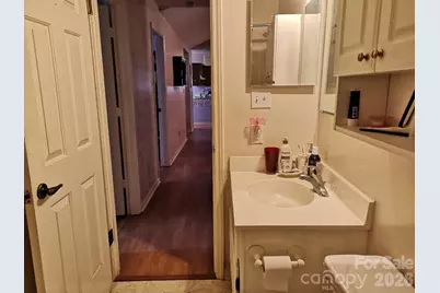 10120 Rockwood Road, Charlotte, NC 28215 - Photo 6