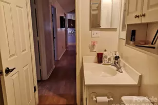 10120 Rockwood Rd, Charlotte, NC 28215 - Photo 6