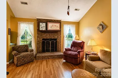 10120 Rockwood Road, Charlotte, NC 28215 - Photo 32