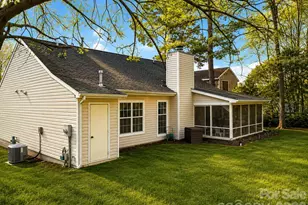 10120 Rockwood Rd, Charlotte, NC 28215 - Photo 18