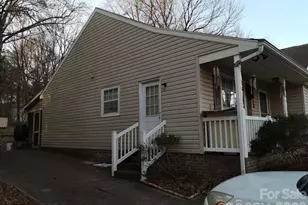 10120 Rockwood Rd, Charlotte, NC 28215 - Photo 4