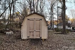 10120 Rockwood Rd, Charlotte, NC 28215 - Photo 22