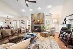 76 Ledgestone Dr, Fairview, NC 28730 - Photo 8