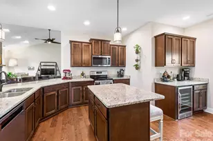 76 Ledgestone Dr, Fairview, NC 28730 - Photo 14