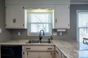 102 Wendover Dr, Lincolnton, NC 28092 - Photo 10