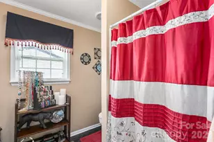 900 Ingle St, Gibsonville, NC 27249 - Photo 12