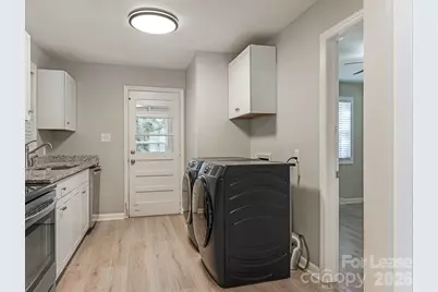 2909 Southwest Boulevard, Charlotte, NC 28216 - Photo 8