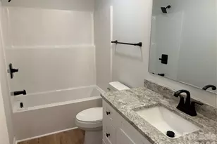 326 S Greenbriar Rd, Statesville, NC 28625 - Photo 10