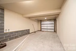 1610 Summerlin Pl, Newton, NC 28658 - Photo 32