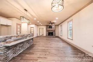 1610 Summerlin Pl, Newton, NC 28658 - Photo 26