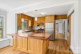 9436 Glen Brook Dr, Charlotte, NC 28215 - Photo 12