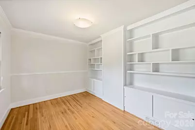 9436 Glen Brook Drive, Charlotte, NC 28215 - Photo 6