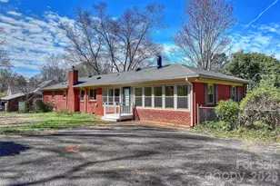 9436 Glen Brook Dr, Charlotte, NC 28215 - Photo 36