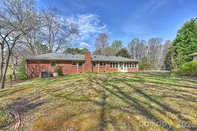 9436 Glen Brook Drive, Charlotte, NC 28215 - Photo 32