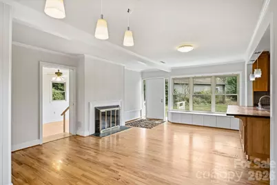 9436 Glen Brook Drive, Charlotte, NC 28215 - Photo 16