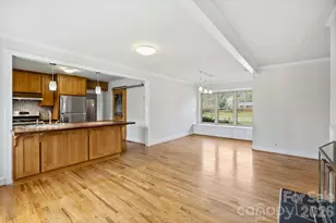 9436 Glen Brook Dr, Charlotte, NC 28215 - Photo 16