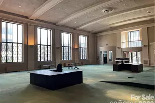 39 2nd St NW, Hickory, NC 28601 - Photo 4