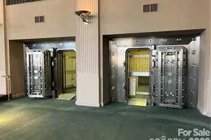 39 2nd St NW, Hickory, NC 28601 - Photo 8