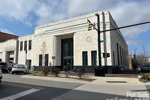 39 2nd St NW, Hickory, NC 28601 - Photo 1