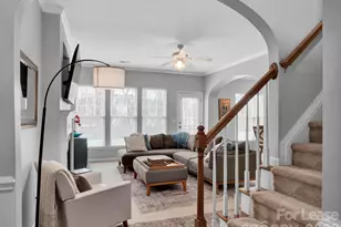 1401 Hammond Dr, Matthews, NC 28104 - Photo 4