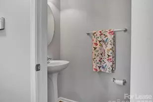 1401 Hammond Dr, Matthews, NC 28104 - Photo 20