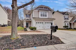 1401 Hammond Dr, Matthews, NC 28104 - Photo 2