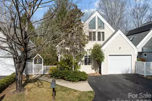 11 Stuart Cir, Asheville, NC 28804 - Photo 1