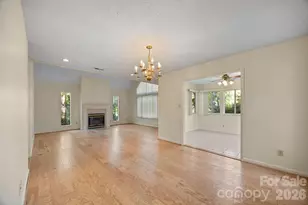 11 Stuart Cir, Asheville, NC 28804 - Photo 10