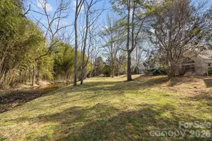 11 Stuart Cir, Asheville, NC 28804 - Photo 4