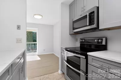 11029 Harrowfield Road, Charlotte, NC 28226 - Photo 2