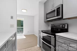 11029 Harrowfield Rd, Charlotte, NC 28226 - Photo 2