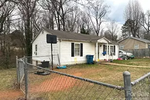 274 31st St SW, Hickory, NC 28602 - Photo 1