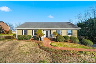 3718 Club House Drive NE, Conover, NC 28613 - Photo 4