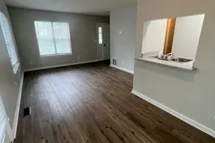 8014 Pleasant Grove Rd, Charlotte, NC 28216 - Photo 4