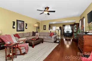 3217 Thorpe Ln, Clover, SC 29710 - Photo 6