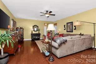 3217 Thorpe Ln, Clover, SC 29710 - Photo 8