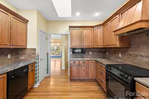 17 Ashton Forest Ct, Hendersonville, NC 28739 - Photo 16