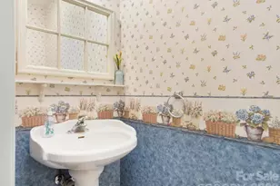 17 Ashton Forest Ct, Hendersonville, NC 28739 - Photo 18