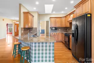 17 Ashton Forest Ct, Hendersonville, NC 28739 - Photo 14