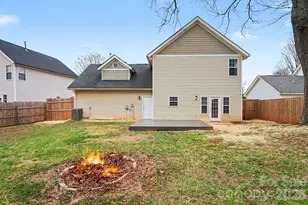 4718 Eastwycke Pl Dr, Charlotte, NC 28215 - Photo 16