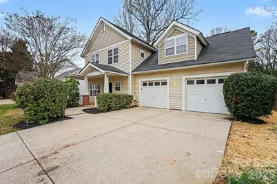 4718 Eastwycke Place Drive, Charlotte, NC 28215 - Photo 2